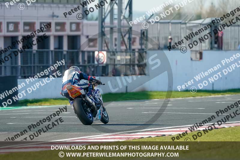 donington no limits trackday;donington park photographs;donington trackday photographs;no limits trackdays;peter wileman photography;trackday digital images;trackday photos